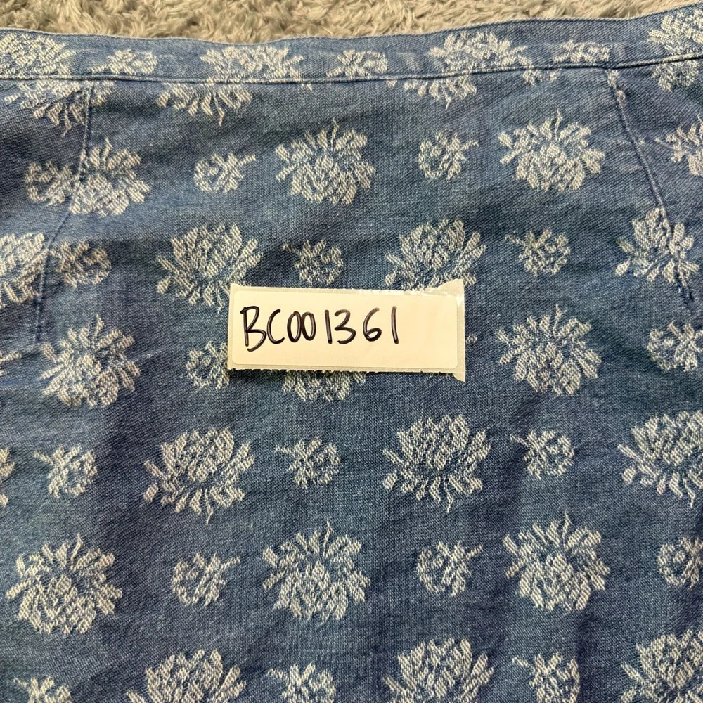 Liz Claiborne Womens Lizwear Wrap Skirt 10 Blue Floral Print Cotton Denim